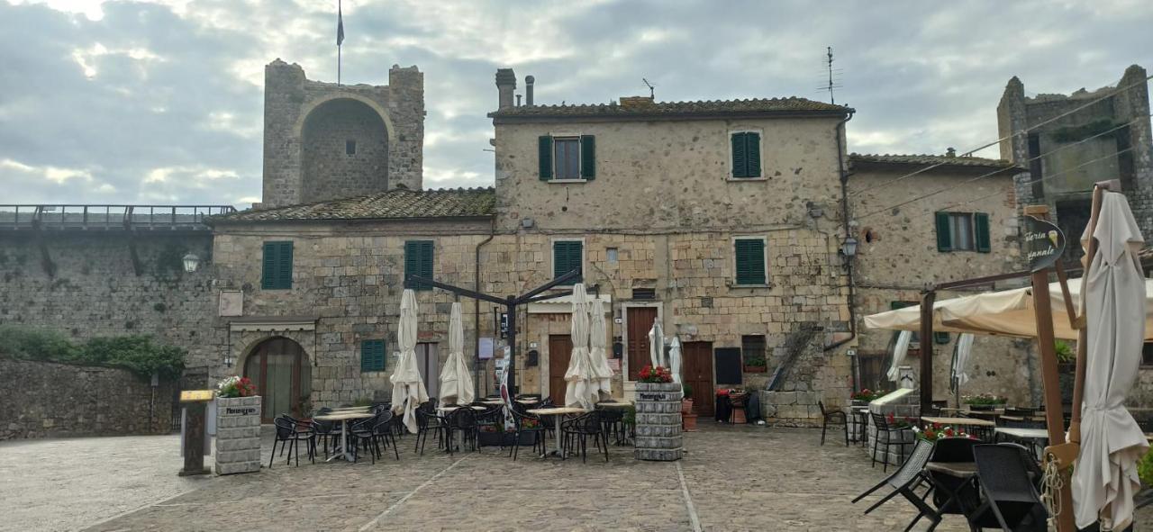 Hotel Sognare Nel Castello Monteriggioni Exterior foto