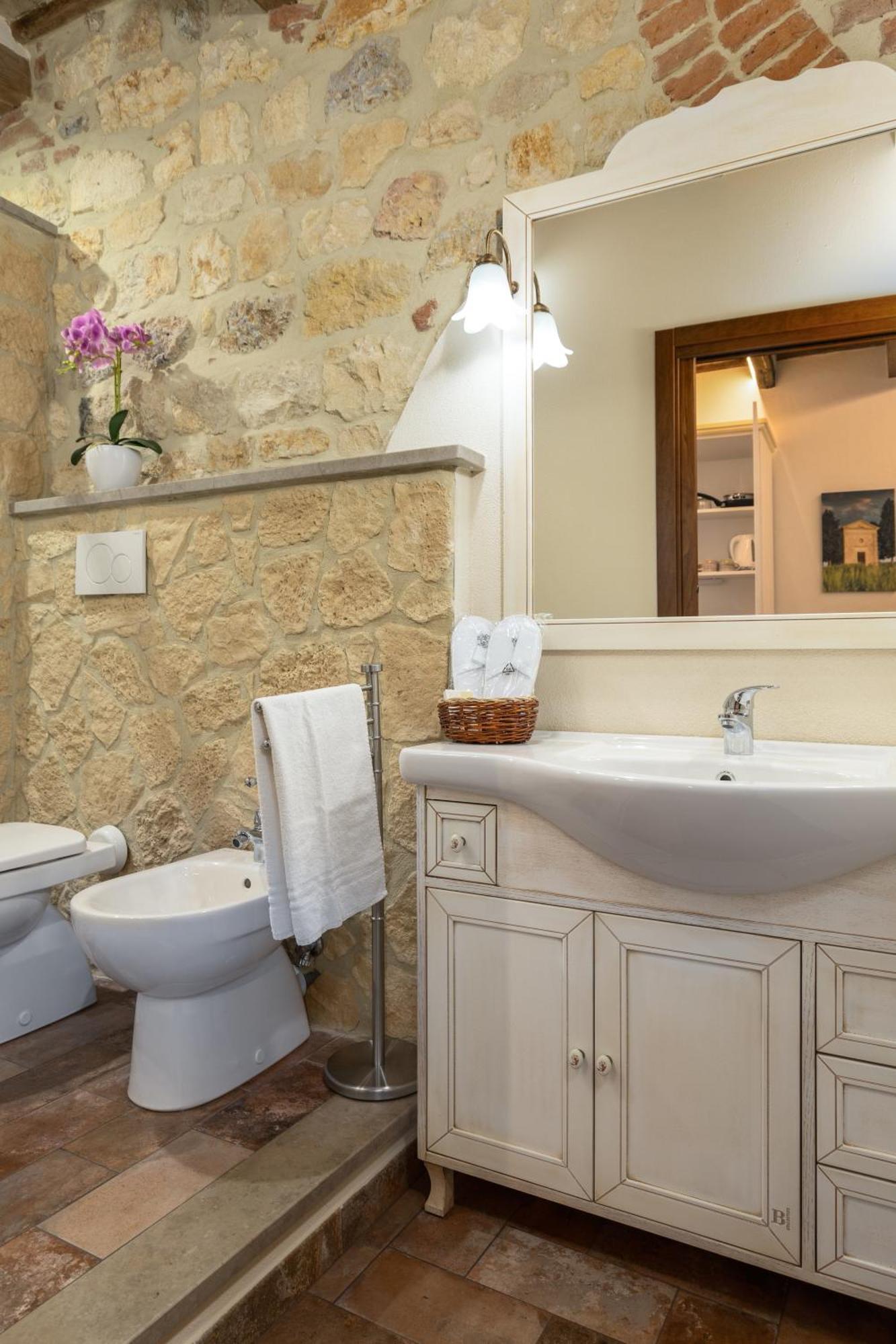 Hotel Sognare Nel Castello Monteriggioni Exterior foto
