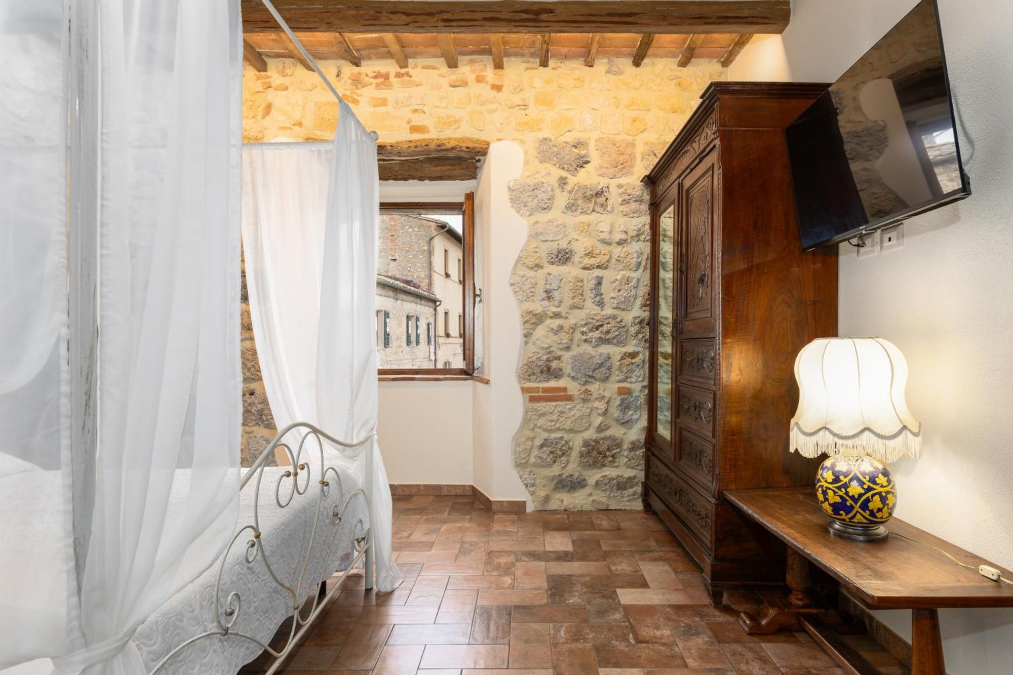 Hotel Sognare Nel Castello Monteriggioni Exterior foto
